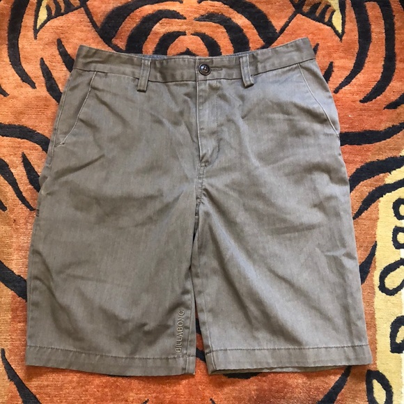 Billabong Shorts - Picture 1 of 4